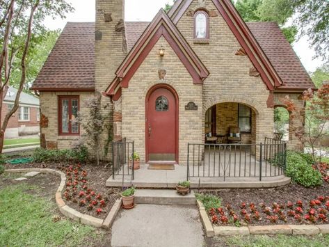 This Hollywood Heights Tudor Even Impressed the Photographer - CandysDirt.com Fairytale House Plans, Starter House, Tudor Cottage, Fairytale House, Storybook Homes, Small Cottages, Tudor Style Homes, Real Estate Photographer, A Mansion