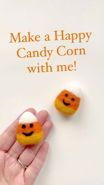 Felt Candy Corn, Needle Felted Halloween Ideas, Fall Needle Felting Ideas, Needle Felting Halloween, Halloween Needle Felting, Cute Needle Felting Ideas, Easy Needle Felting Projects, Felting Ornaments, Felting Halloween