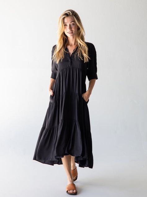 Rebecca Tiered Midi Dress - Black – Natural Life Black Tiered Dress, Burnt Orange Dress, Rust Dress, Tiered Midi Dress, Navy Midi Dress, Natural Life, Bohemian Clothes, Petite Dresses, Tiered Dress