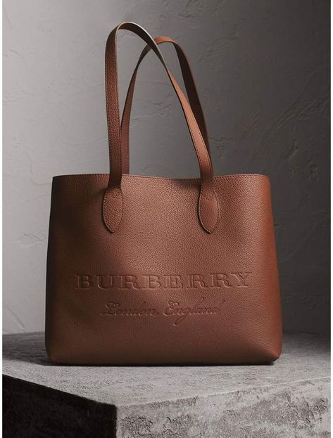 $750, Burberry Large Embossed Leather Tote. Very Large!!! #bags #handbags #bolsa #style #womensfashion #mystyle #affiliatelink #shopstyle #totebag #totesshoppers #shoulderbag #burberry Bags Online Shopping, Minimalist Bag, Beautiful Handbags, Burberry Handbags, Prada Handbags, Tote Bag Leather, Purses Designer, Stylish Bag, Branded Bags