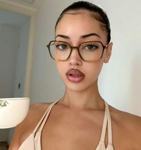 No Make Up Make Up Look, Glasses Inspiration, Mekap Mata, Smink Inspiration, Cindy Kimberly, Cute Makeup Looks, روتين العناية بالبشرة, Pretty Makeup, Cute Makeup