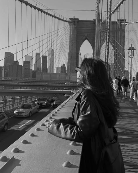 Instagram New York Pictures, Brooklyn Picture Ideas, Pics To Take In Nyc, Insta Photo Ideas New York, Brooklyn Photo Ideas, Brooklyn Instagram Pictures, Poses In Nyc, Pics To Take In New York, Brooklyn Bridge Photo Ideas