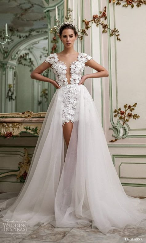 Short Wedding Dress Elegant, Wedding Dresses 3d Flowers, Wedding Dress V Neck, Detachable Train Wedding Dress, Wedding Dress Elegant, Detachable Train, Wedding Dress Train, Unique Dress, Philadelphia Wedding