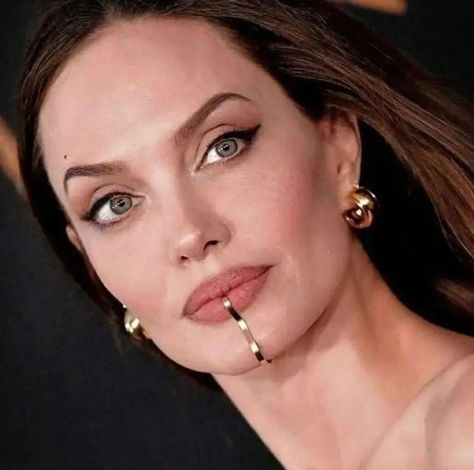 Angelina Jolie Piercing, Angelina Jolie Eyes, Angelina Jolie Lips, Jewellery Editorial, Lip Cuffs, Pretty Features, Lip Jewelry, Baroque Frame, Beatiful People