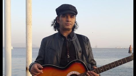 Mohit Chauhan: What’s happening in Himachal is scary Check more at https://geniusceleb.com/mohit-chauhan-whats-happening-in-himachal-is-scary/ Mohit Chauhan, Fashion Styling, Quick Saves