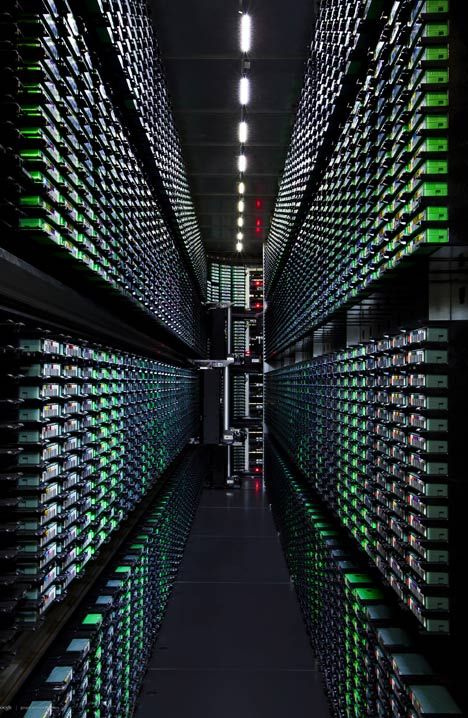 Google data centre Server Room, Old Technology, Modern Tech, Data Center, Futuristic Technology, Cloud Computing, Best Web, Big Data, Computer Science