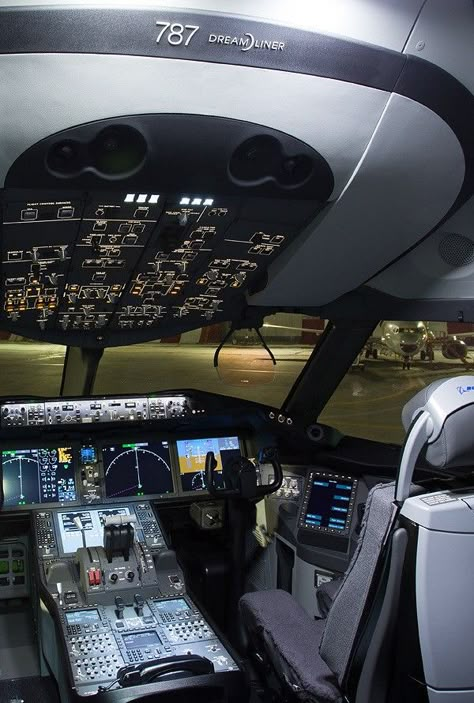 787 Cockpit, Boeing Dreamliner, Airplane Cockpit, Jet Privé, Boeing 787 Dreamliner, Commercial Plane, Pilots Aviation, Airline Pilot, Airplane Photography