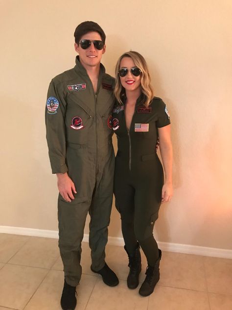 Flight Suit Costume, Topgun Costume Idea, Pilot Outfit Women, Cute Costumes For Women, Fighter Pilot Costume, Pilot Halloween Costume, Pilot Halloween, Aviator Costume, Killer Costume