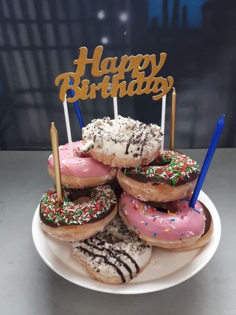 Donut Tower Birthday, Tower Birthday Cake, Dunkin' Donuts, Birthday Cake Alternatives, Donut Birthday Cake, Donut Tower, Cake Tower, Sweet Husband, Birthday Donuts