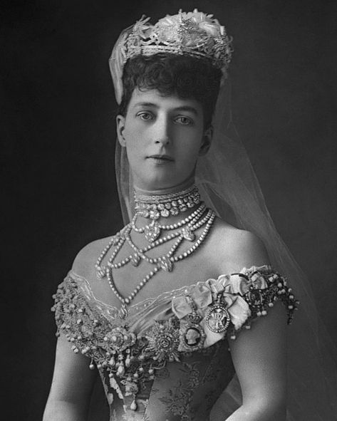 Princess Alexandra Of Denmark, Alexandra Of Denmark, Queen Alexandra, British Royal Families, Princess Alexandra, Princess Elizabeth, Queen Of England, British Monarchy, Princess Victoria