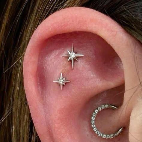 Ušný Piercing, Straight On Till Morning, Unique Piercings, Gothic Tattoos, Second Star To The Right, Look Grunge, Cool Ear Piercings, Pretty Ear Piercings, Cool Piercings