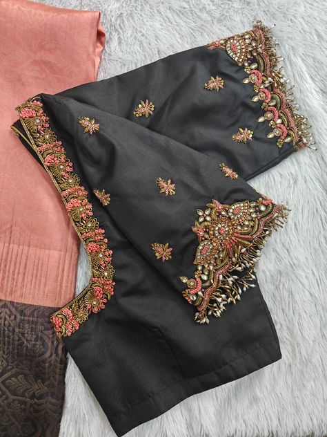 Embroidery Blouse Saree, Plain Blouse Designs, Women Lace Blouse, Blouse Designs Catalogue, Sleeves Embroidery, Latest Blouse Designs Pattern, Model Blouse, Wedding Saree Blouse Designs, Latest Model Blouse Designs