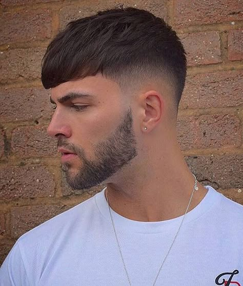 Short Fade Haircut, Drop Fade Haircut, Crop Haircut, Gents Hair Style, Hairstyles Aesthetic, Cool Mens Haircuts, Mens Hairstyles Thick Hair, Stylish Short Haircuts, Mens Fade