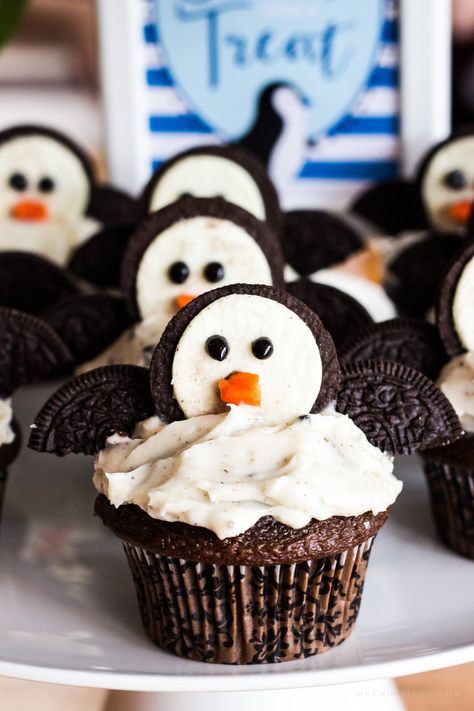 Winter Baby Shower Ideas, Penguin Cupcakes, Penguin Birthday Party, Penguin Baby Showers, Penguin Cakes, Penguin Baby, Penguin Birthday, Penguin Party, Winter Wonderland Baby Shower