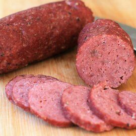 Luncheon Meat Recipe, Salami Recipe, Deli Meat Recipes, Summer Sausage Recipes, Cured Meat Recipes, Salami Recipes, Sausage Making Recipes, Homemade Sausage Recipes, Lunch Meat Recipes