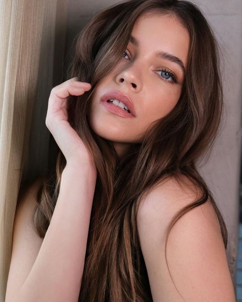 Owen Gould | 🕊️ Brooklyn w Babs 🕊️ @realbarbarapalvin s. @marc_eram m. @tobimakeup h. @owengould | Instagram Viktoria Secret, Palvin Barbara, Characters Aesthetic, Look Alikes, Cora Reilly, Barbara Palvin, Eye Color, Role Models, Victoria Secret