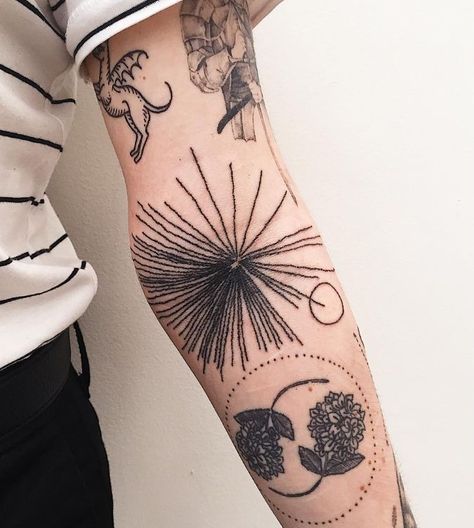 Francisco Goya, Dreamcatcher Tattoo, Geometric Tattoo, Dream Catcher, Tattoo Ideas, Tattoos