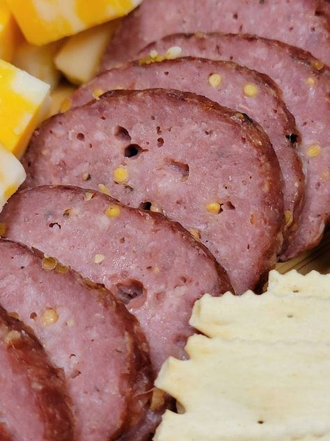 Easy Summer Sausage Recipes, Homemade Sausages No Casing, Diy Smoked Sausage, Venison Summer Sausage Recipe In Oven, Pork Summer Sausage Recipes, Homemade Salami Ground Beef, Hamburger Summer Sausage, Turkey Summer Sausage Recipes, Diy Summer Sausage