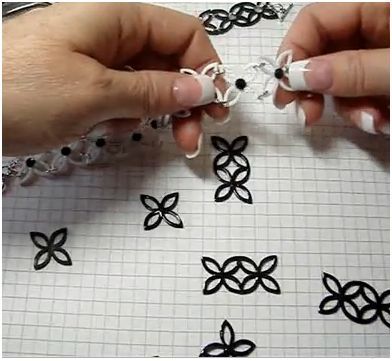 Shrink Plastic Jewelry Tutorials / The Beading Gem Diy Shrink Plastic Jewelry, Diy Shrink Plastic, Shrinky Dink Jewelry, Shrinky Dink Crafts, Plastic Jewellery, Shrink Plastic Jewelry, Free Jewellery Making Tutorials, Shrink Art, Diy Crafts For Adults