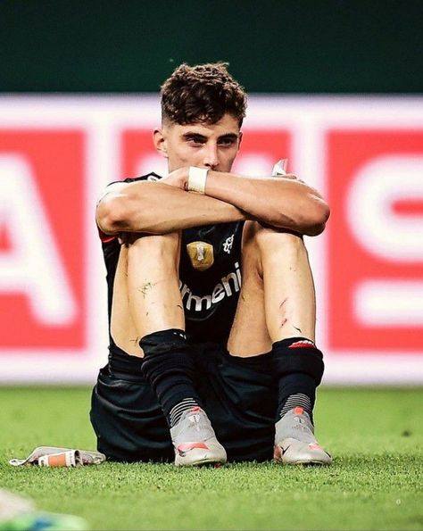 Kia Havertz, Chelsea Football Team, Chelsea Fc Players, Julian Brandt, Chelsea Team, Kai Havertz, Soccer Boyfriend, Soccer Inspiration, Soccer Guys