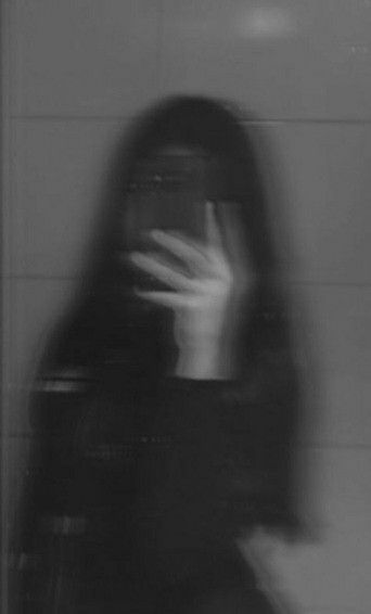 ❤👻 Faceless Girl, Love Profile, Love Profile Picture, Wallpaper For Phone, Cute Wallpaper For Phone, Cute Wallpaper, Vintage Aesthetic, Profile Picture