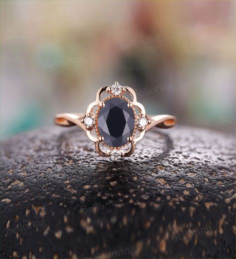 Rings Pandora, Wedding Ring Unique, Black Onyx Engagement Ring, Rose Gold Engagement Ring Vintage, Onyx Engagement Ring, Infinity Ring Wedding, Vintage Gold Rings, Ring Rosegold, Bridal Ideas