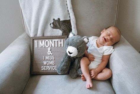 1 Month Old Baby Pictures April, Nicu Milestone Photos, Themed Milestone Pictures, One Month Old Picture Ideas, I Month Old Baby Picture Ideas, One Month Milestone Pictures, Month Old Baby Pictures, Monthly Baby Boy Photos, Baby Milestone Photoshoot Ideas