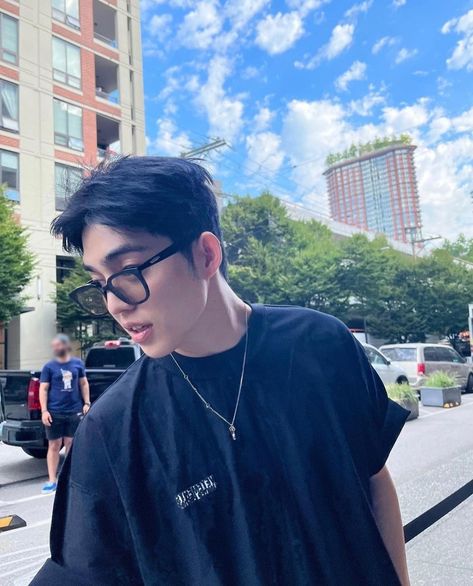 Scoups seventeen Scoups Glasses, Scoups Black Hair, Scoups Hair, Seventeen S.coups Boyfriend Material, S.coups Aesthetic, Scoups Boyfriend Material, S.coups Boyfriend, S.coups Icon, S.coups Svt