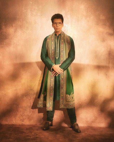 @karanjohar looks dapper in a #Sabyasachi kurta set. Shop #Sabyasachi menswear in-store at #AashniLondon. Aashni + Co 125 Ledbury Road, London W11 2AQ 📞+44 755 728 9871 For any assistance or for booking an appointment please write to us on: 💌 customercare@aashniandco.com 📞WhatsApp +91 83750 36648 #AashniAndCo Multi designer store, Indian wear, Celebrity style #IndianWear #DesignerIndianWear #KurtaSetForMen #FestiveIndianWear Sabyasachi Kurta, Sabyasachi Menswear, Ganpati Celebration, Ibrahim Ali Khan, Indian Wedding Clothes For Men, Indian Groom Wear, Wedding Dresses Men Indian, Mehendi Outfits, High Fashion Men