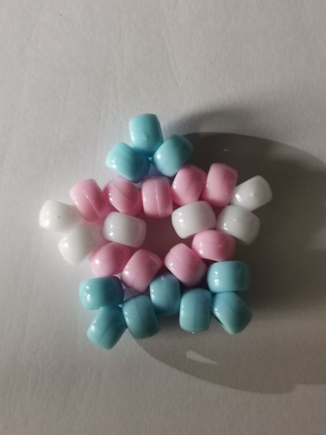 Kandi trans flag pony bead star inspo Kandi Star Pattern, Pride Kandi Stars, Trans Diy Crafts, How To Make Kandi Star, Space Kandi, Trans Kandi, Kandi Bag, Kandi Flower, Kandi Charms