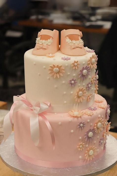 baby shower cake - Google Search 2 Tier Baby Shower Cake, Onesie Cake, Ballerina Birthday Cake, Button Cake, Pink Baby Shower Cake, Decor Tort, Cake Show, Baby Shower Cakes Girl, Baby Shower Cakes For Boys