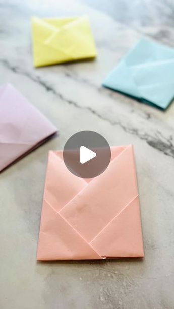 Fun Ways To Fold Paper, Fold Letter Into Envelope, Paper Gift Envelope Diy, Cute Paper Folding Ideas, Fold Letter Ideas, Cute Way To Fold A Letter, Folding An Envelope Out Of Paper, Construction Paper Envelope, Folding Paper Into Envelope