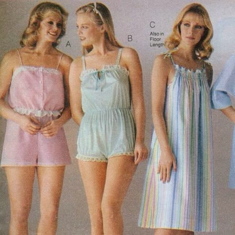 cynthia ♡ on Instagram: “80s Sleepwear 🕰🧸🌙 <#vintage #classic #catalog #vintagecatalog #fashioncatalogue #80s #the80s #1980s #eighties #theeighties #fashion #style…” 80s Sleepwear, 80s Pajamas, 1980s Outfits, Retro Inspired Outfits, Saddle Shoe, Miss K, 80s Girl, Girls Pjs, Vintage Pajamas