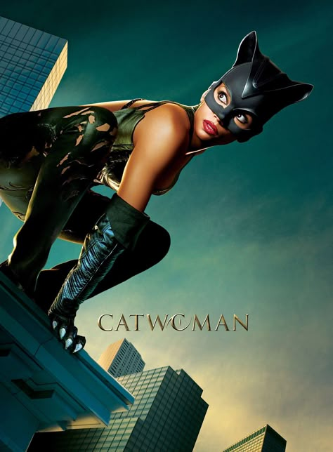 Catwoman (2004)  This movie is considered as one of the worst movies ever made but i personally loved it Catwoman Poster, Sharon Stone Movies, Halle Berry Catwoman, Catwoman 2004, Dc Catwoman, Catwoman Art, Chalet Girl, Movie 43, African Superhero