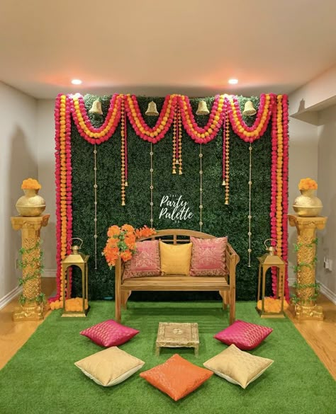 Mehndi Decoration At Home, Mehndi Function Decoration, Mehndi Decor At Home, Mehndi Decoration Ideas At Home, Haldi Decoration Ideas At Home, Mehendi Backdrop, Mehendi Designs Bridal, Mehndi Stage Decor, Mehndi Decoration Ideas