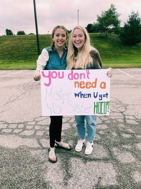 Homecoming Proposal For Bsf, Cute Promposals For Girl Best Friends, Hoco Signs For Your Bestie, Funny Best Friend Hoco Proposal, Best Friend Hoco Proposal Ideas, Hoco Posters For Your Best Friend, Funny Homecoming Proposals Friends, Friends Promposal Ideas, Hoco Proposals Ideas For Your Bff