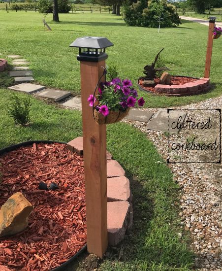 Garden Light Post Ideas, Stone Light Post Front Yard, End Of Driveway Lighting, 4x4 Light Post Outdoor Diy, Diy Solar Light Post, Solar Light Post Ideas, Driveway Posts With Lights, Patio Posts For Lights, Light Posts Outdoor Diy