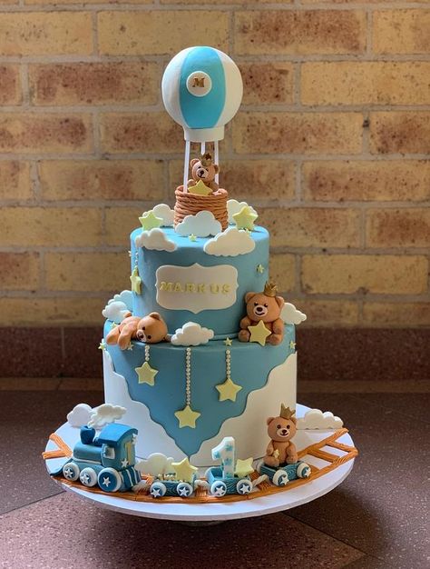 Gateau Baby Shower Garcon, Bear Baby Shower Cake, Boys First Birthday Cake, Boys 1st Birthday Cake, Baby Boy Birthday Cake, Dummy Cake, Baby First Birthday Cake, Idee Babyshower, Train Cake