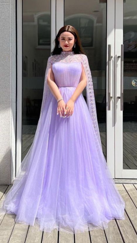 Simple Long Dress, Party Wear Gowns, Long Frock Designs, Bride Dress Simple, Simple Frocks, Long Gowns, Simple Gowns, Gowns Dresses Elegant, Fancy Dresses Long