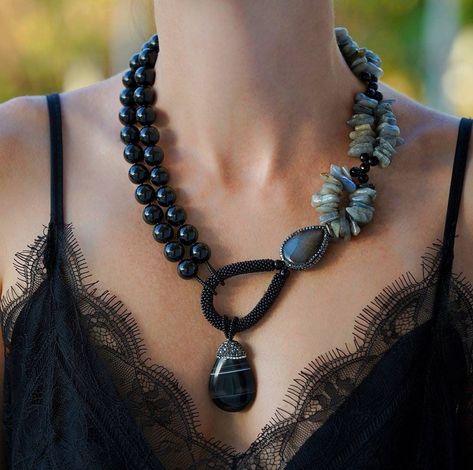 Chunky Long Necklaces Statement, Big Beads Necklace, Statement Necklace Outfit, Chunky Stone Necklace, Bold Bohemian, Statement Jewelry Necklace, Bright Necklace, Large Bead Necklace, Asymmetrical Necklace