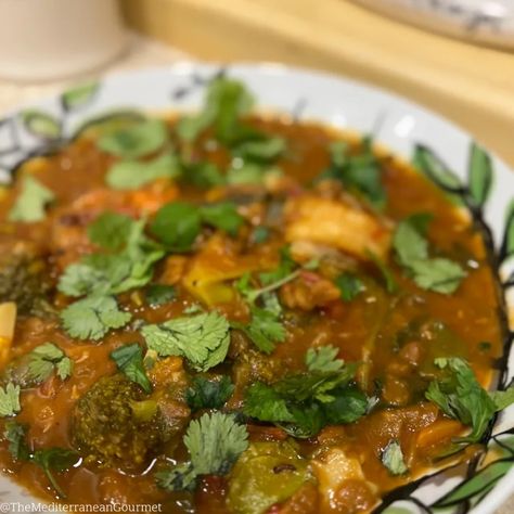 Warm up with a bowl of Moroccan Lentil Stew!

#HealthyRecipes #MoroccanLentilStew Easy Mediterranean Dinner, Moroccan Lentils, Lentils Stew, Mediterranean Dinner Recipes, Moroccan Lentil, Mediterranean Dinner, Lentils Recipe, Mediterranean Diet Recipes Dinners, Hearty Stew