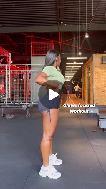 @yababeth on Instagram: "Want to build your glutes?🍑👇🏿 Here’s your essential guide to training your glute max! SAVE this for tomorrow so you can refer back to!📌 Make sure to save this for future reference. Your glute max can be divided into upper and lower portions, and specific exercises target each area differently. To ensure comprehensive glute development, your workouts should cover both segments. I can create a separate post on glute medius/minimus, which are also crucial for achieving your desired shape. ➡️ ”Upper “- Focuses on working the muscle in its contracted position, with the most resistance at the top. Exercises include hip thrusts, glute bridges, kickbacks, back extensions, and reverse hypers. ➡️ “Lower “- Emphasizes working the muscle in its stretched position, with the Gluteus Medius Workout Gym, Glute Minimus Workout, Bottom Exercises, Glute Medius Exercises, Upper Glute Workout, Glute Building Exercises, Medius Workout, Build Your Glutes, Glute Activation Exercises