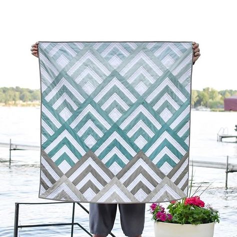 Coastal Quilts Patterns, Beach Quilt Pattern, Cabin Peaks Quilt Pattern Free, Beach Quilts Ideas, Cabin Peaks Quilt, Beach Theme Quilt, Beachy Quilts Patterns, High Tide Quilt Pattern, Tahoe Quilt