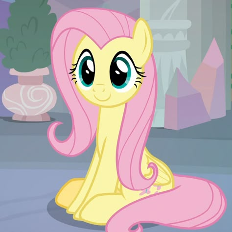 Mlp Fluttershy, Fluttershy Mlp, Flutter Shy, Kin List, Pony Pictures, Princess Luna, Mlp Pony, My Little Pony Pictures, My Little Pony Equestria