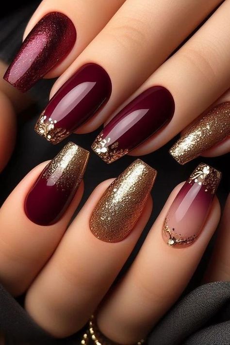 Dark Red Nail Art, Square Fall Nails, Bridal Nails Designs, Summer Nail Polish, Winter Nail Ideas, Red Nail Art, Fall Nails Ideas, Red Christmas Nails, Nail Techniques