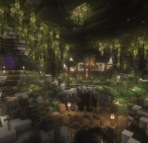 Minecraft In The Wall House, Lush Base Minecraft, Cave House Inspo Minecraft, Minecraft Cave Cottage, Minecraft Cave Home Entrance, Minecraft Cave Enterence, Cool Base Ideas Minecraft, Cute Lush Cave House Minecraft, Lush Cave Home Minecraft