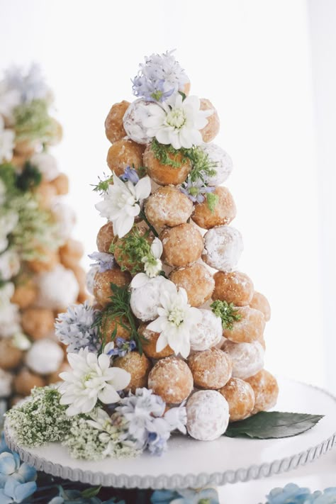 Doughnuts Photography, French Wedding Cakes, Profiterole, Pantone 2016, Wedding Cake Alternatives, Serenity Blue, Cool Wedding Cakes, French Wedding, Wedding Cake Designs