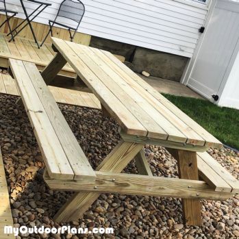 8 foot Picnic Table Plans | HowToSpecialist - How to Build, Step by Step DIY Plans Diy Wooden Picnic Table, 8 Ft Picnic Table Plans, Pick Nick Table Ideas, Diy Picknick Table Ideas, How To Build A Picnic Table, How To Make A Picnic Table, Picknick Table Ideas Diy, Picnic Bench Ideas, Picnic Table Plans Free