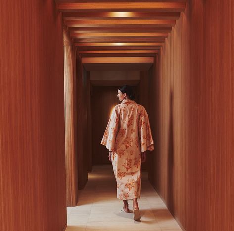 Claridge’s unveils first-ever spa inspired by Japanese temples and Zen gardens | spabusiness.com news Japanese Spa, Japanese Temples, Earth Craft, Japanese Temple, Garden Posts, Spa Business, Zen Gardens, Stone Columns, Spa Retreat