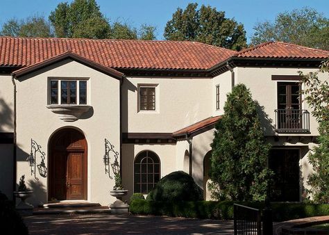 Terracotta Roof House Exterior Colors, Terracotta Roof House, Red Tile Roof, Stucco Colors, Terracotta Roof Tiles, Terracotta Roof, Tile Roof, Roof House, Exterior House Paint Color Combinations